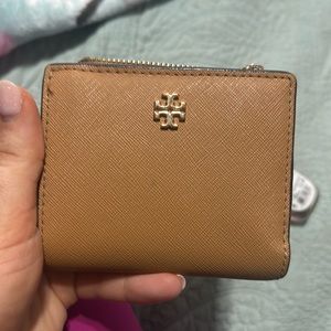 Tory burch wallet